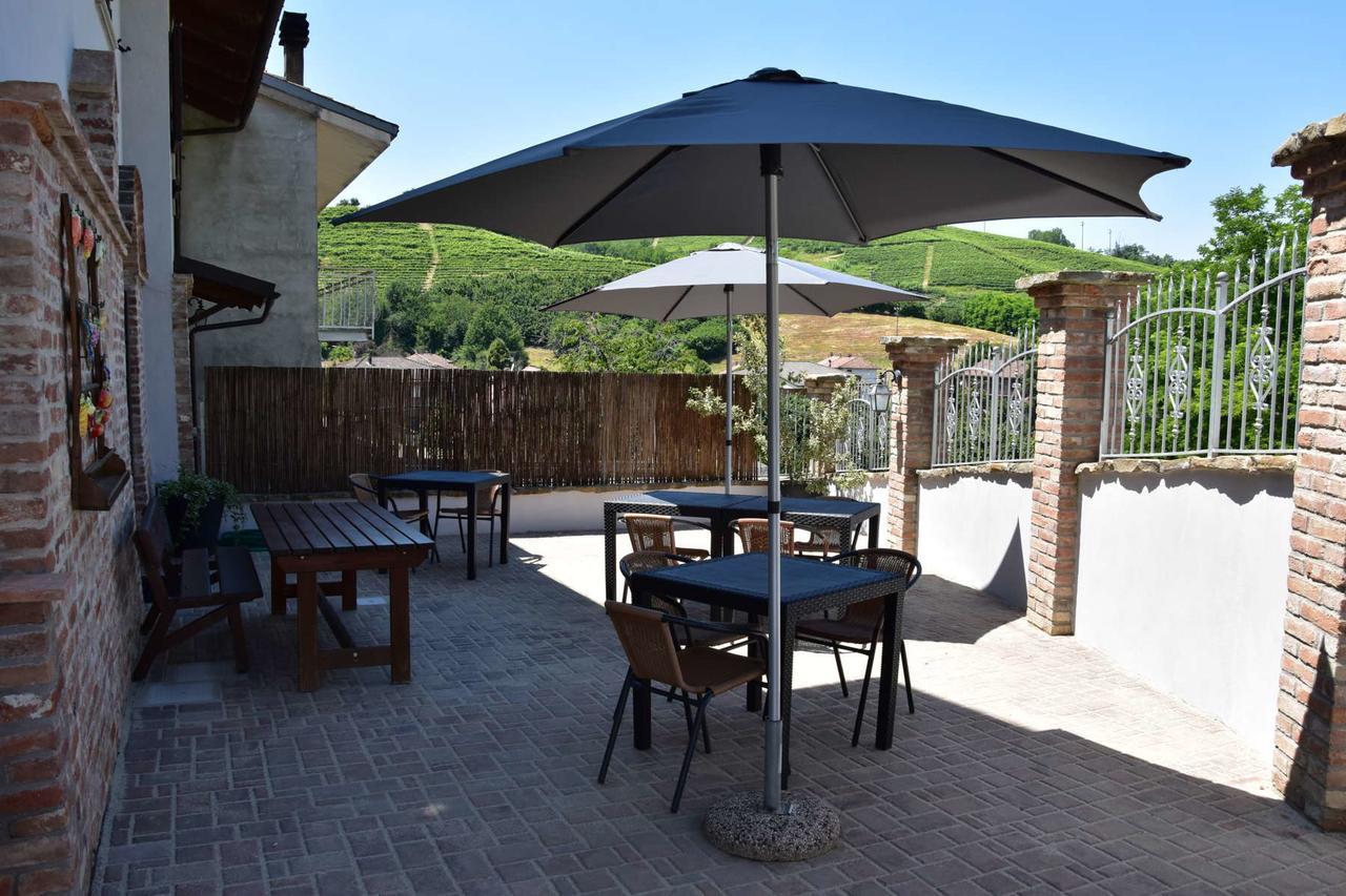 B&B La Dolce Vita Priocca Екстериор снимка