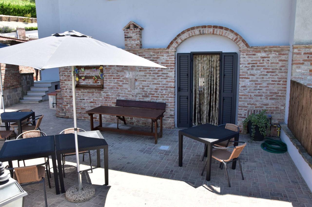 B&B La Dolce Vita Priocca Екстериор снимка